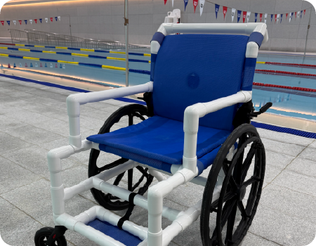 수영장 수중휠체어
